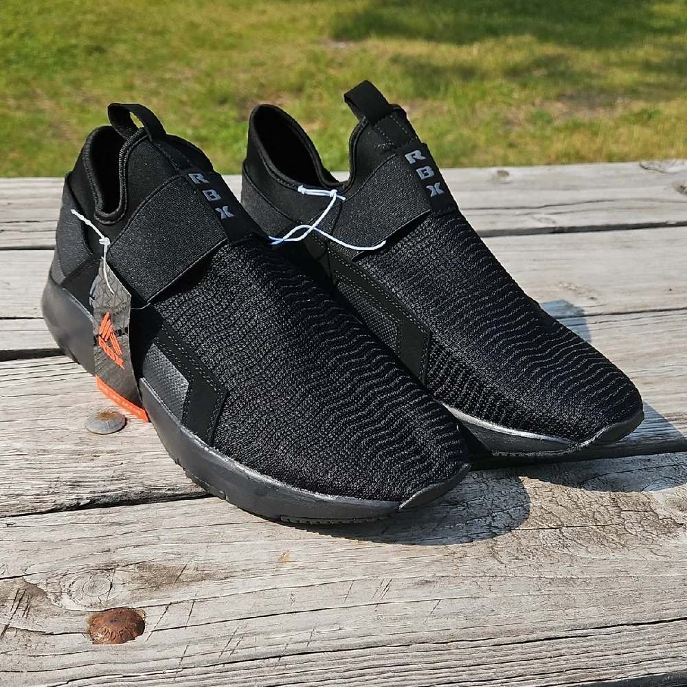 RBX Black Sneakers with Modern Design and Comfort - Picture 2 of 4